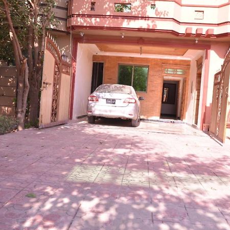 Redbury Guesthouse Islamabad Zewnętrze zdjęcie