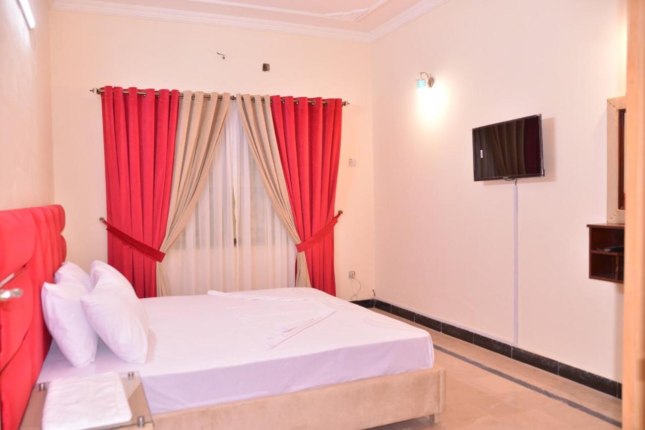 Redbury Guesthouse Islamabad Zewnętrze zdjęcie