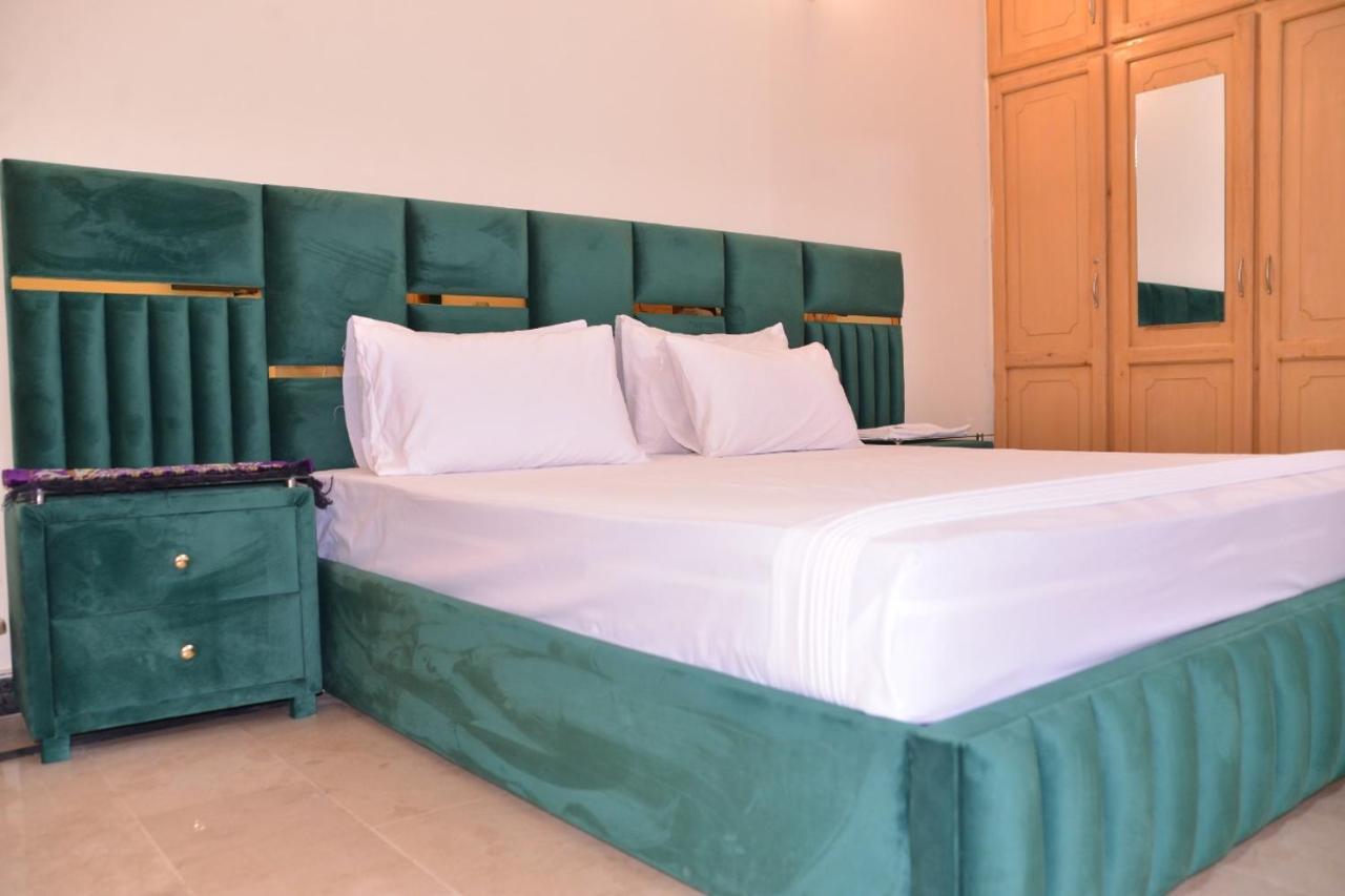 Redbury Guesthouse Islamabad Zewnętrze zdjęcie